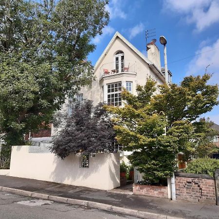 新布赖顿Holland House公寓 外观 照片